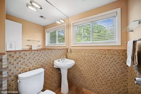 9231 Springfield Ave, Evanston, IL 60203 photo 18