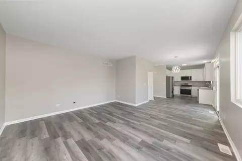 Living - 6407 Coyote Ridge Ct, Plainfield, IL 60586 photo 3 of 4