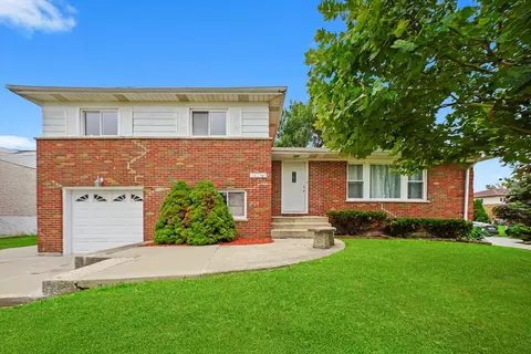 1401 N 5th Ave, Melrose Park, IL 60160