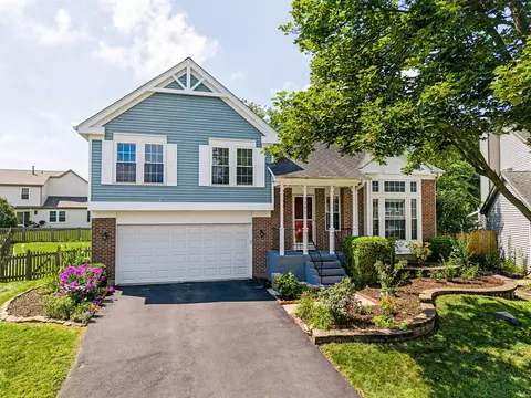 3500 Fairfax Ct W, Aurora, IL 60504