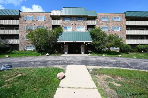 675 Grove Dr #409, Elk Grove Village, IL 60007
