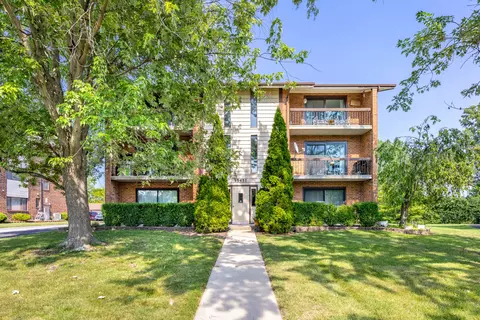 15451 Treetop Dr #3N, Orland Park, IL 60462