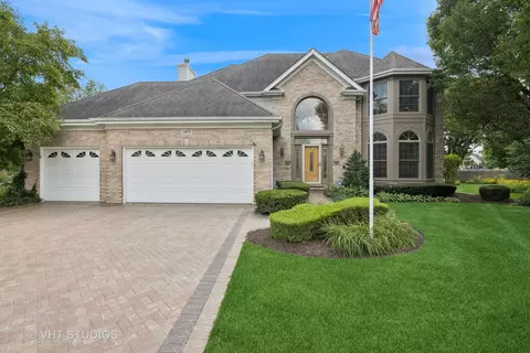 Exterior - 1971 Tunbridge Ct, Algonquin, IL 60102 photo 2 of 8