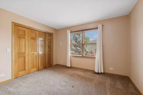 Bedroom - 1971 Tunbridge Ct, Algonquin, IL 60102 photo 5 of 6