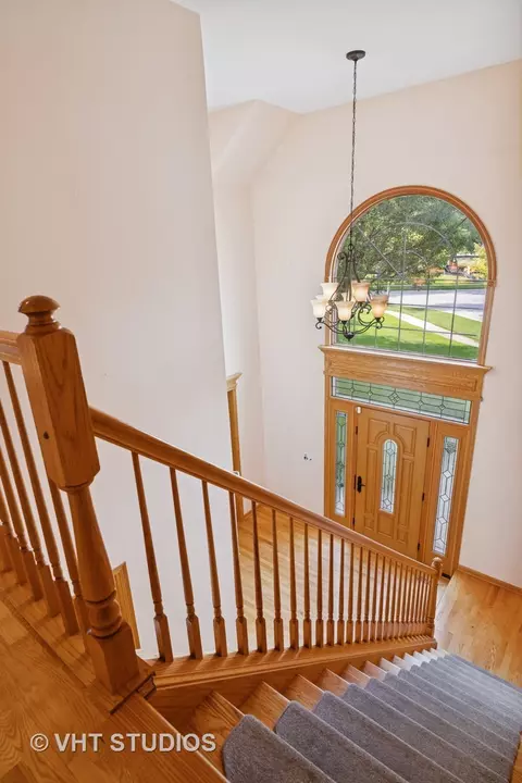 Entry Way - 1971 Tunbridge Ct, Algonquin, IL 60102 photo 5 of 5