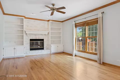 Living - 1971 Tunbridge Ct, Algonquin, IL 60102 photo 7 of 9