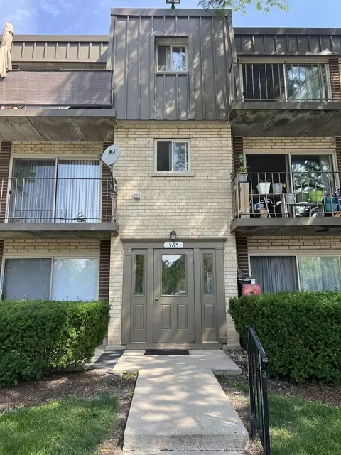 565 Fairway View Dr #2L, Wheeling, IL 60090 photo 3