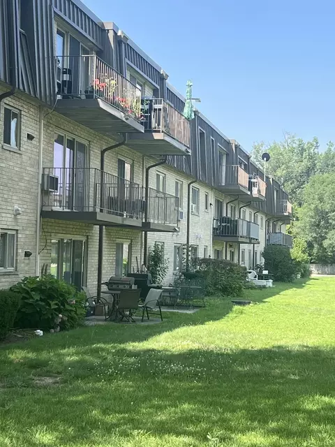 565 Fairway View Dr #2L, Wheeling, IL 60090 photo 13