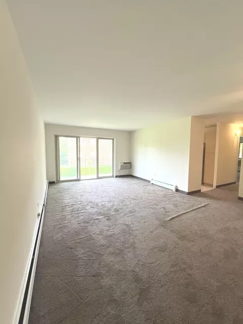 565 Fairway View Dr #2L, Wheeling, IL 60090 photo 5
