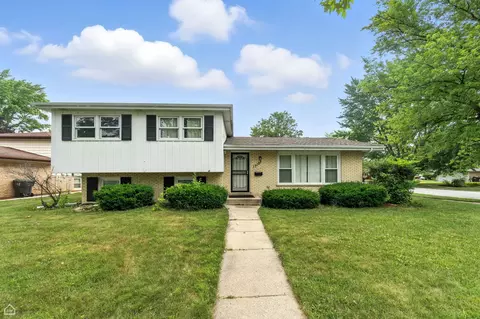 17107 Evans Dr, South Holland, IL 60473