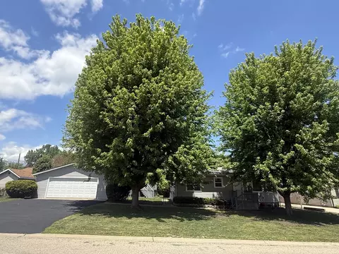 528 Ivy Ct, Round Lake Beach, IL 60073