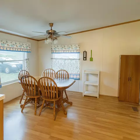 Dining - 209 E North St, Gardner, IL 60424 photo 1 of 1