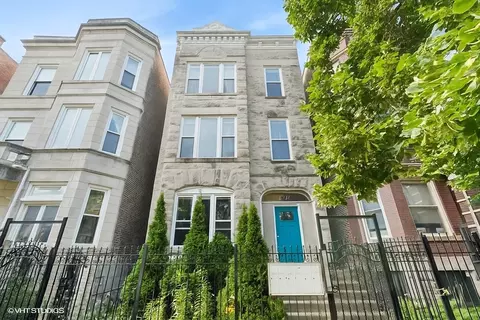 2717 W Evergreen Ave #3N, Chicago, IL 60622