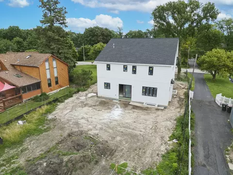 View/Area - 6136 Bentley Ave, Willowbrook, IL 60527 photo 4 of 5