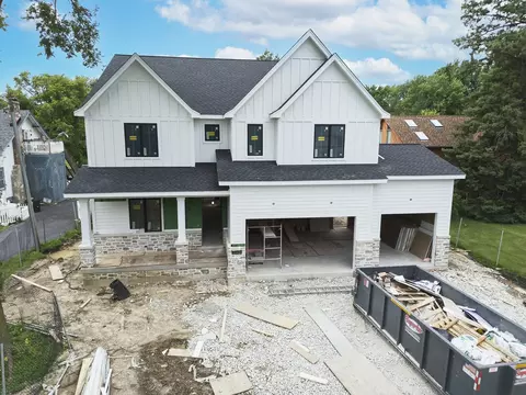 Exterior - 6136 Bentley Ave, Willowbrook, IL 60527 photo 3 of 3
