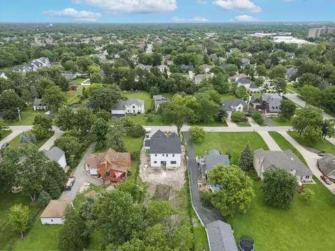 View/Area - 6136 Bentley Ave, Willowbrook, IL 60527 photo 5 of 5