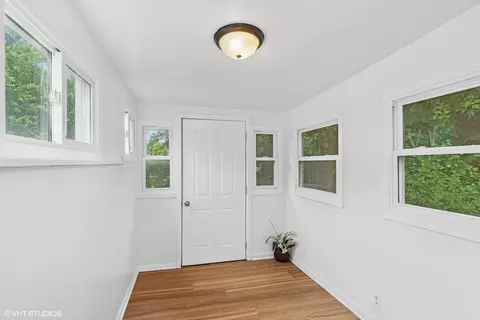 Entry Way - 6112 Hillcrest Rd, Cary, IL 60013 photo 1 of 1