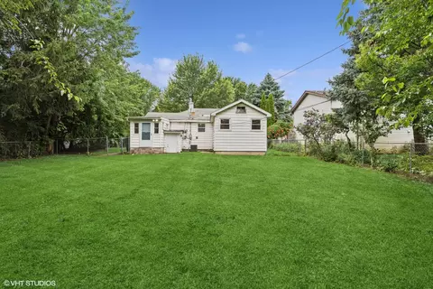 Exterior - 6112 Hillcrest Rd, Cary, IL 60013 photo 2 of 3