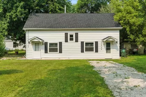 42448 N Lake Ave, Antioch, IL 60002