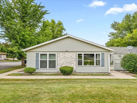 3200 W Carthage Dr #3, Freeport, IL 61032