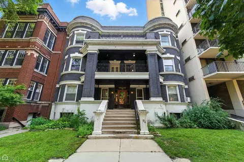 5465 S Hyde Park Blvd #2, Chicago, IL 60615