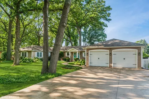 13380 W 21st St, Wadsworth, IL 60083