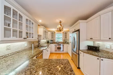 Kitchen - 13380 W 21st St, Wadsworth, IL 60083 photo 2 of 4
