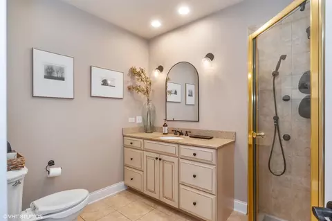 Bath - 13380 W 21st St, Wadsworth, IL 60083 photo 2 of 4