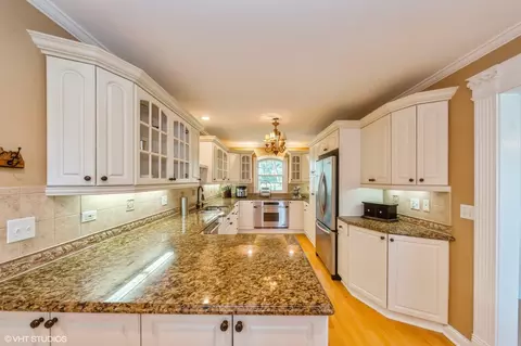 Kitchen - 13380 W 21st St, Wadsworth, IL 60083 photo 1 of 4
