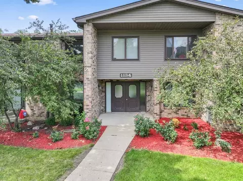 1134 E Randville Dr #1K, Palatine, IL 60074