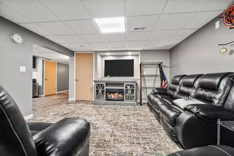 Living - 110 Eastview Dr, Normal, IL 61761 photo 4 of 4