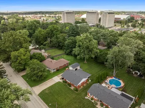 View/Area - 110 Eastview Dr, Normal, IL 61761 photo 1 of 3