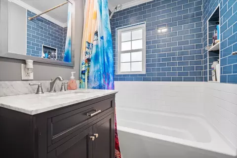 Bath - 110 Eastview Dr, Normal, IL 61761 photo 1 of 3