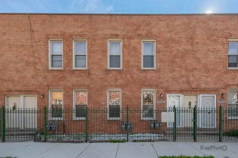 2937 S Keeley St #1, Chicago, IL 60608