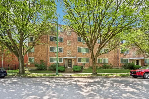 1823 W Granville Ave #4A, Chicago, IL 60660