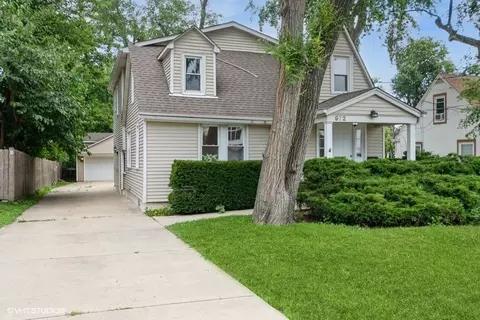 972 Howard Ave, Des Plaines, IL 60018
