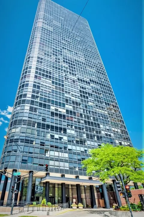 5415 N Sheridan Rd #4105, Chicago, IL 60640