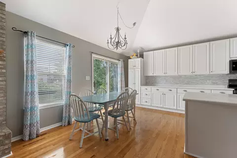 25548 W Gateway Cir, Plainfield, IL 60585 photo 5