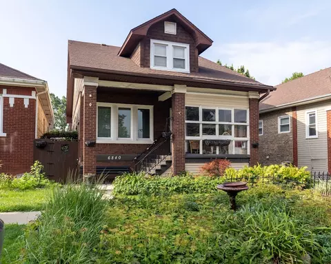6840 29th Pl, Berwyn, IL 60402