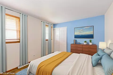 Bedroom - 14353 Kostner Ave, Midlothian, IL 60445 photo 5 of 6