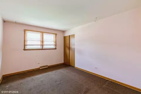 Bedroom - 14353 Kostner Ave, Midlothian, IL 60445 photo 2 of 6