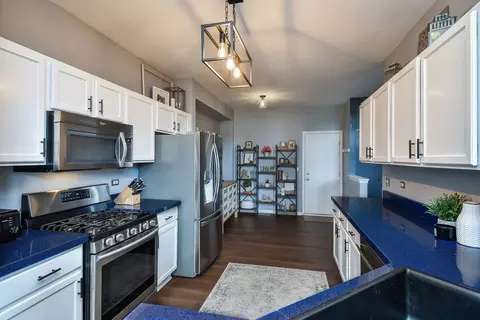 Kitchen - 772 Panorama Ct, Aurora, IL 60502 photo 1 of 3