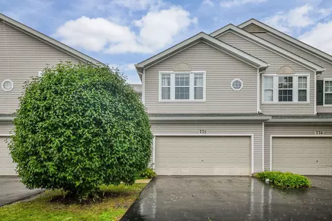 772 Panorama Ct, Aurora, IL 60502