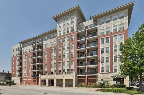 656 Pearson St #505C, Des Plaines, IL 60016