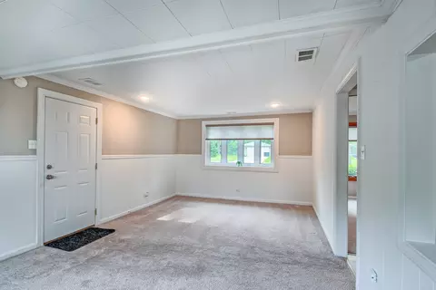 Living - 3715 Jay Ln, Rolling Meadows, IL 60008 photo 3 of 5
