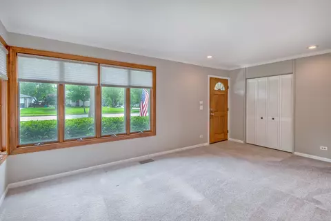 Living - 3715 Jay Ln, Rolling Meadows, IL 60008 photo 1 of 5