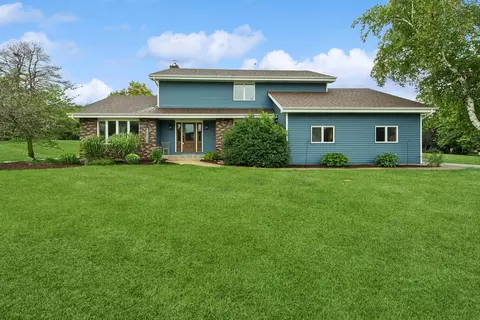 12202 Baker Ter, Woodstock, IL 60098