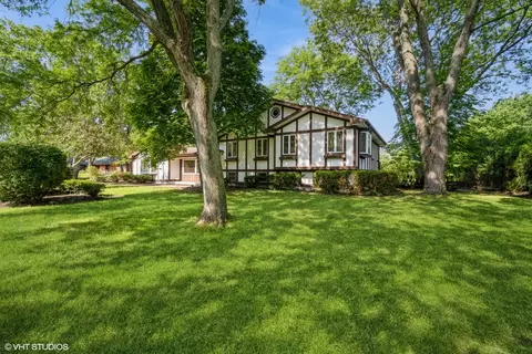 1950 Strenger Ln, Riverwoods, IL 60015