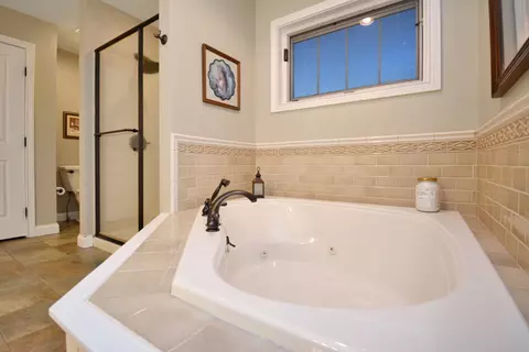 Bath - 755 Serenity Blvd, Normal, IL 61761 photo 5 of 18
