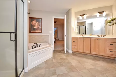 Bath - 755 Serenity Blvd, Normal, IL 61761 photo 11 of 18